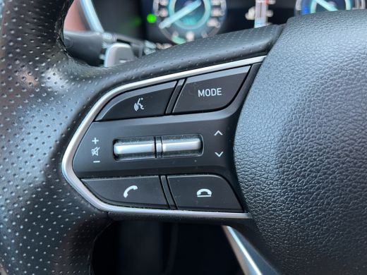 Hyundai Santa Fe 1.6 T-GDI PHEV 265pk Premium Sky | Panoramadak | HUD | Carplay | Leder | Stoelverwarming/koeling ... ActivLease financial lease