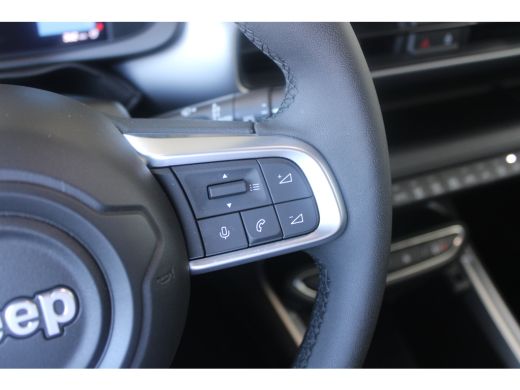 Jeep Avenger Summit 54 kWh | Navigatie | Camera | Stoelverwarming | Full LED | ACC | Sfeerverlichting | ActivLease financial lease