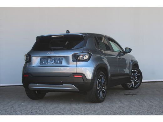 Jeep Avenger Summit 54 kWh | Navigatie | Camera | Stoelverwarming | Full LED | ACC | Sfeerverlichting | ActivLease financial lease