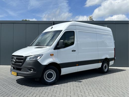 Mercedes-Benz Sprinter 317 CDI 9G-TRONIC RWD FACELIFT / L2H2 / CAMERA / LED / CRUISE / AIRCO / BLIND SPOT / GEVEERDE STOEL ActivLease financial lease