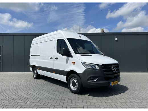 Mercedes-Benz Sprinter 317 CDI 9G-TRONIC RWD FACELIFT / L2H2 / CAMERA / LED / CRUISE / AIRCO / BLIND SPOT / GEVEERDE STOEL ActivLease financial lease