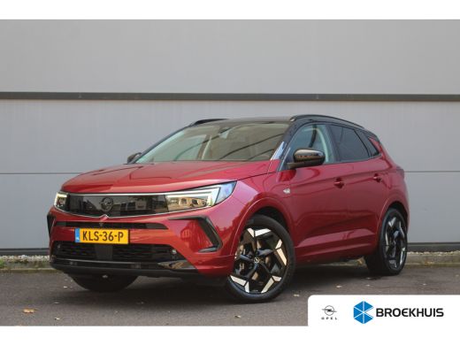 Opel Grandland 1.6 Turbo Plug-In Hybrid 4x4 GSe | Leder/Alcan. | Adap. Cruise | Stoel en Stuur Verw. | LED | 19'...