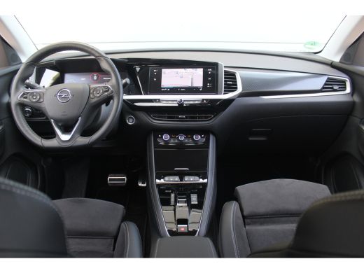 Opel Grandland 1.6 Turbo Plug-In Hybrid 4x4 GSe | Leder/Alcan. | Adap. Cruise | Stoel en Stuur Verw. | LED | 19'... ActivLease financial lease