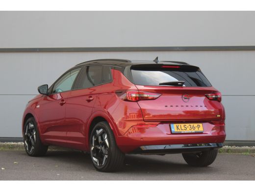 Opel Grandland 1.6 Turbo Plug-In Hybrid 4x4 GSe | Leder/Alcan. | Adap. Cruise | Stoel en Stuur Verw. | LED | 19'... ActivLease financial lease