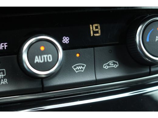 Opel Grandland 1.6 Turbo Plug-In Hybrid Ultimate | Elek. Stoel | Carplay | Drive Assist | Stoelverwarming | DAB ... ActivLease financial lease