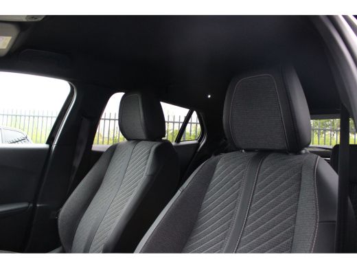 Peugeot e-2008 EV Allure Avantage 54 kWh | SOH 97% | Fase 3 laden | NL auto | Navigatie | Camera voor + achter |... ActivLease financial lease