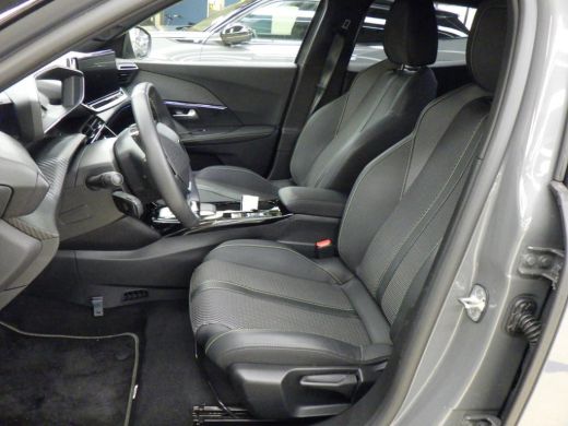 Peugeot e-2008 EV GT Avantage 54 kWh | Navigatie | Camera voor + achter | Fase 3 laden | NL auto | 12.500km | Ap... ActivLease financial lease