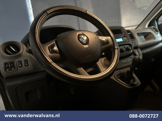 Renault Trafic 1.6 dCi L1H1 Euro6 Airco | Imperiaal | Trekhaak | Parkeersensoren | Cruisecontrol Bijrijdersbank ActivLease financial lease
