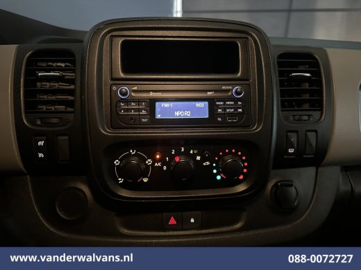 Renault Trafic 1.6 dCi L1H1 Euro6 Airco | Imperiaal | Trekhaak | Parkeersensoren | Cruisecontrol Bijrijdersbank ActivLease financial lease