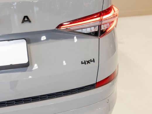 Skoda Kodiaq 4x4 2.0 TSI Sportline / 190pk / Trekhaak / Achteruitrij camera / Canton / ActivLease financial lease