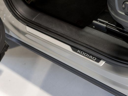Skoda Kodiaq 4x4 2.0 TSI Sportline / 190pk / Trekhaak / Achteruitrij camera / Canton / ActivLease financial lease