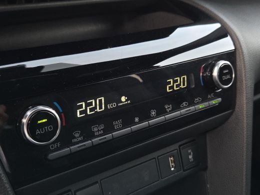 Toyota Yaris Cross 1.5 Hybrid Adventure | Blindspot | Parkeersensoren | Rijklaar incl. garantie | ActivLease financial lease