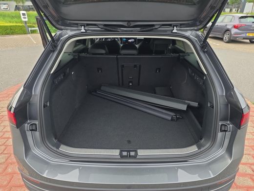 Volkswagen Passat Variant 1.5 eHybrid Business | PHEV | Trekhaak | HUD | A.Camera | ACC | ActivLease financial lease
