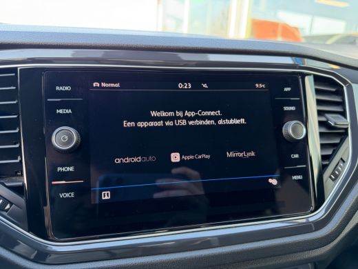 Volkswagen T-Roc 1.5 TSI Sport Stuur/Stoelverwarming ActivLease financial lease