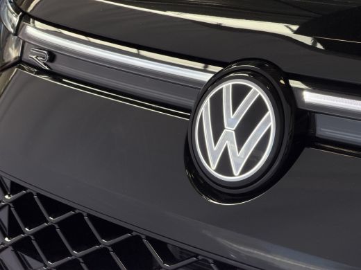Volkswagen Tayron 1.5 eHybrid 272PK R-LINE TREKHAAK BLACK-STYLE 20''LMV PANO SCHUIFDAK ERGO.STOEL MASSAGE TRAILER.A... ActivLease financial lease
