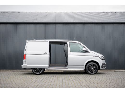 Volkswagen Transporter 2.0 TDI L1H1 | Virtual cockpit | Automaat | 150 PK | 3-Zits | 1e Eigenaar | LED | Camera | Carpla... ActivLease financial lease