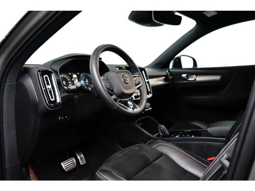 Volvo  XC40 1.5 T4 Recharge R-Design | Camera | Pilot Assist | Stoel&stuurverwarming | Nubuck | Apple Carplay | ActivLease financial lease