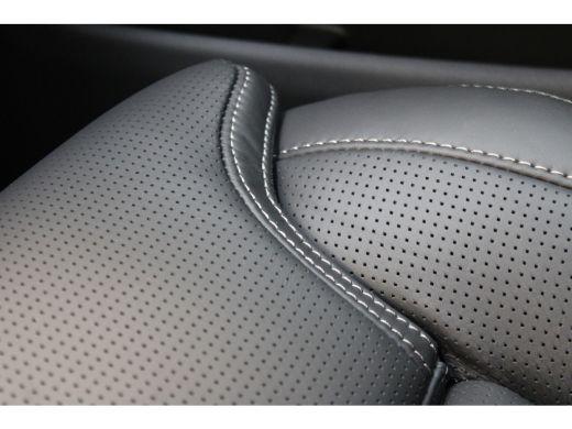 Volvo  XC60 T8 406PK AWD Ultra Dark | Executive | Luchtvering | B&W | 22" | Massage | HUD ActivLease financial lease