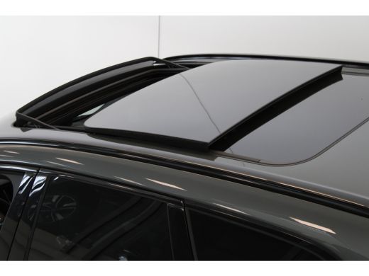 Volvo  XC60 T8 406PK AWD Ultra Dark | Executive | Luchtvering | B&W | 22" | Massage | HUD ActivLease financial lease
