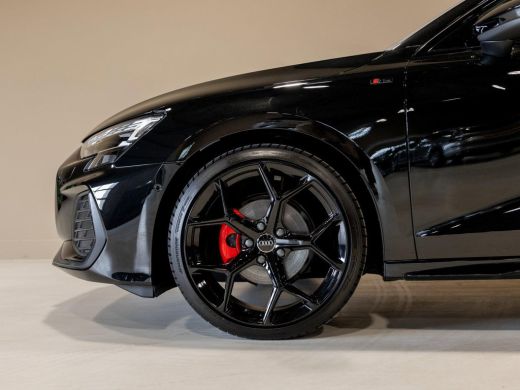 Audi A3 Sportback 35 TFSI 2x S-Line edition / 150pk / Panorama dak / Sonos / Achteruitrij camera / ActivLease financial lease