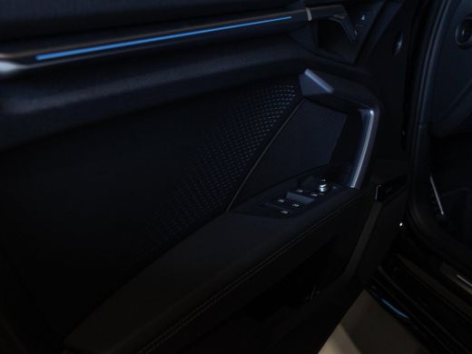 Audi A3 Sportback 35 TFSI 2x S-Line edition / 150pk / Panorama dak / Sonos / Achteruitrij camera / ActivLease financial lease
