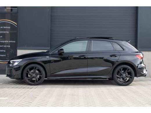 Audi A3 Sportback 40 TFSIe S line RS Bekleding MATRIX PANO MAXTON  ACC ActivLease financial lease