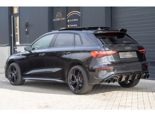 Audi A3 Sportback 40 TFSIe S line RS Bekleding MATRIX PANO MAXTON  ACC ActivLease financial lease