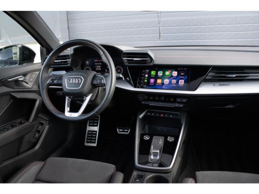 Audi A3 Sportback 40 TFSIe S line RS Bekleding MATRIX PANO MAXTON  ACC ActivLease financial lease