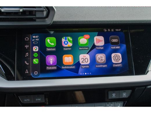 Audi A3 Sportback 40 TFSIe S line RS Bekleding MATRIX PANO MAXTON  ACC ActivLease financial lease