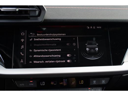 Audi A3 Sportback 40 TFSIe S line RS Bekleding MATRIX PANO MAXTON  ACC ActivLease financial lease