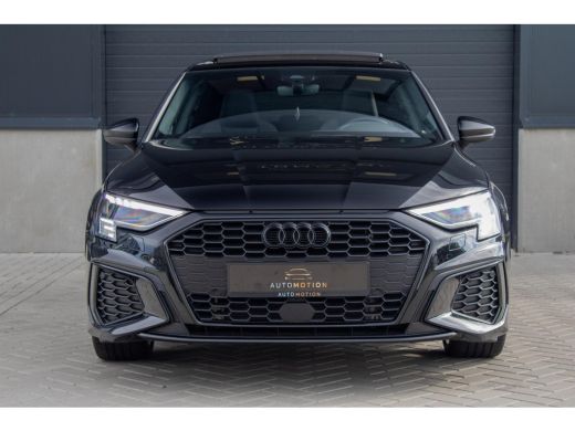 Audi A3 Sportback 40 TFSIe S line RS Bekleding MATRIX PANO MAXTON  ACC ActivLease financial lease