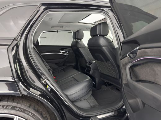 Audi e-tron 55 Quattro Advanced 95 kWh [ 3-Fase-11kW ] {SoH-91%} (INCL-BTW) *PANO | LEATHER | BANG&OLUFSEN | ... ActivLease financial lease