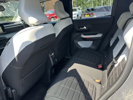Citroën &euml;-C3 Max 113pk 44 kWh VAN: 24.900,- VOOR: 21.877,- UW WKVOORDEEL: 3.023,- | 2.300 KM!! UNIEKE KM STAND... ActivLease financial lease