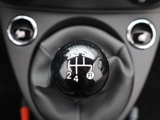 Fiat 500 0.9 TwinAir Turbo Young | Navigatie | Cruise Control | Climate Control | Apple Carplay/Android Auto ActivLease financial lease