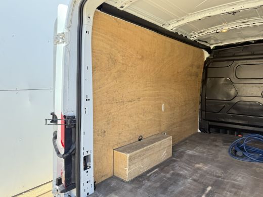 Ford E-Transit 68kWh 184PK L2H2 316km WLTP 94,9% (SOH) Climate Control Cruise Control CarPlay Navigatie Parkeers... ActivLease financial lease