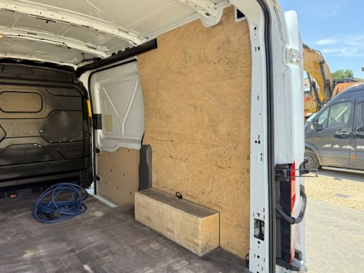 Ford E-Transit 68kWh 184PK L2H2 316km WLTP 94,9% (SOH) Climate Control Cruise Control CarPlay Navigatie Parkeers... ActivLease financial lease