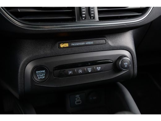 Ford Focus 1.0 EcoBoost Hybrid Titanium X | Winter-pack | AGR-stoelen ActivLease financial lease