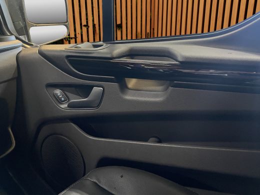 Ford Transit Custom 290 2.0 TDCI L1H1 Sport 170PK Automaat | Aanhanger assistent | Achteruitrijcamera | Betonplex in ... ActivLease financial lease