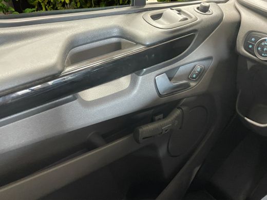 Ford Transit Custom 290 2.0 TDCI L1H1 Sport 170PK Automaat | Aanhanger assistent | Achteruitrijcamera | Betonplex in ... ActivLease financial lease