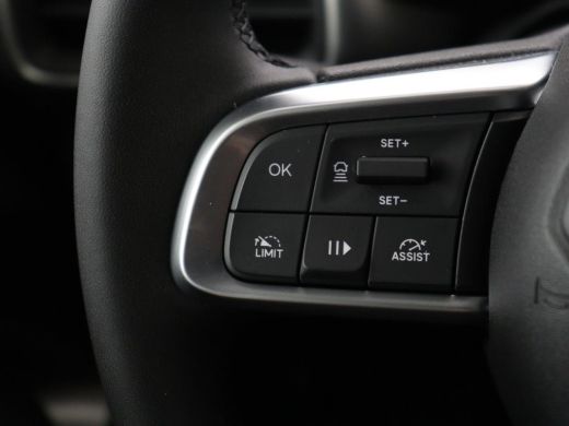 Jeep Avenger 54 kWh SOH 95,4% | Digital cockpit | Navi | Adaptive cruise | Camera | Climate control | Carplay ... ActivLease financial lease