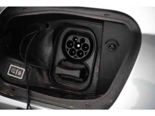 Jeep Avenger Summit 54 kWh 18"Lichtmetaal | Adaptive Cruise | Climate Controle | Keyless Start | Carplay | LED... ActivLease financial lease