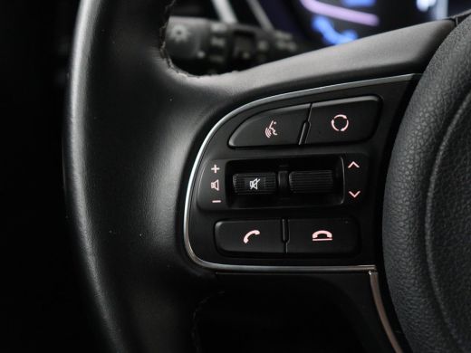 Kia Niro 1.6 GDi Hybrid DynamicLine | Adaptive cruise | | Carplay | Camera | Digital cockpit | Half leder ... ActivLease financial lease