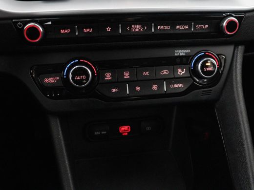 Kia Niro 1.6 GDi Hybrid DynamicLine | Adaptive cruise | | Carplay | Camera | Digital cockpit | Half leder ... ActivLease financial lease
