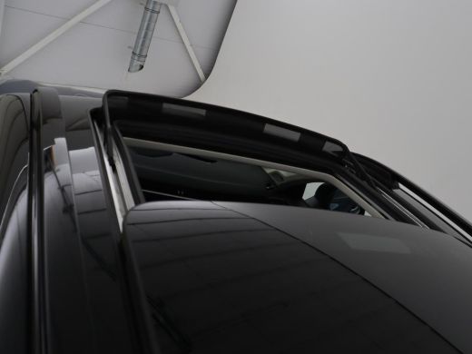 Lynk & Co 01 1.5 Plug In | Panoramadak | infinity by Harman | 360 Camera | Adaptive cruise | Stoelverwarming |... ActivLease financial lease