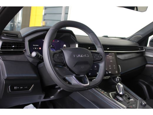Lynk & Co 01 1.5 | Zwarte hemelbekleding | Rolhoes | 360 camera | Schuif-kanteldak | Memory seat | ActivLease financial lease