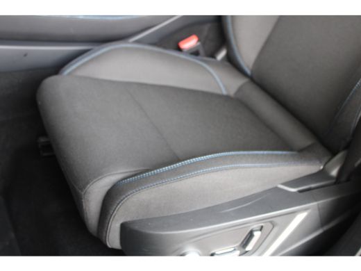Lynk & Co 01 1.5 | Zwarte hemelbekleding | Rolhoes | 360 camera | Schuif-kanteldak | Memory seat | ActivLease financial lease
