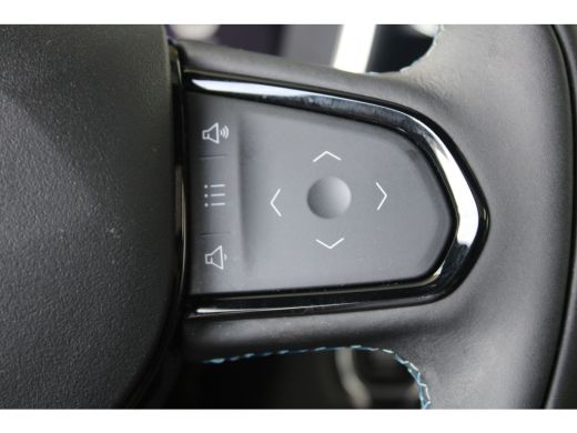 Lynk & Co 01 1.5 | Zwarte hemelbekleding | Rolhoes | 360 camera | Schuif-kanteldak | Memory seat | ActivLease financial lease