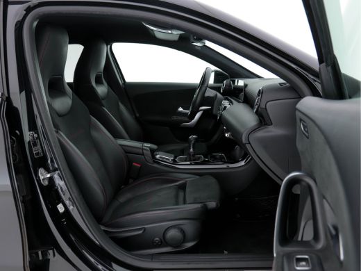 Mercedes-Benz A-Klasse 160 AMG-Styling Business Solution (INCL-BTW) *FULL-LED |  LEATHER-MICROFIBRE | KEYLESS | CARBON-I... ActivLease financial lease