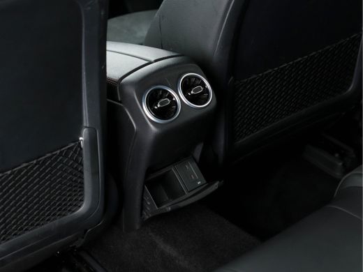 Mercedes-Benz A-Klasse 160 AMG-Styling Business Solution (INCL-BTW) *FULL-LED |  LEATHER-MICROFIBRE | KEYLESS | CARBON-I... ActivLease financial lease