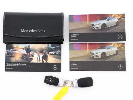 Mercedes-Benz A-Klasse 160 AMG-Styling Business Solution (INCL-BTW) *FULL-LED |  LEATHER-MICROFIBRE | KEYLESS | CARBON-I... ActivLease financial lease